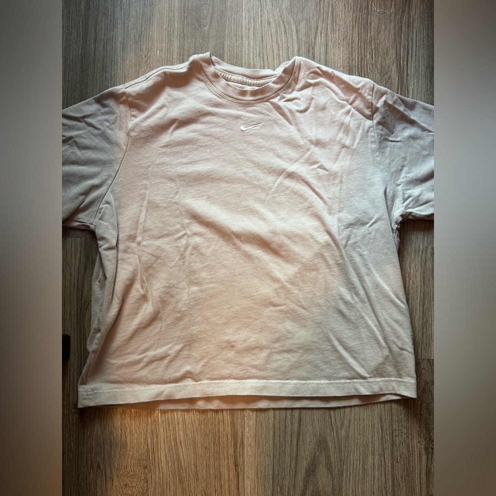 Nike Dusty Pink T-Shirt